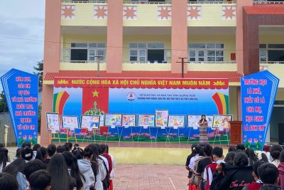 SÔI NỔI CÁC HOẠT ĐỘNG HƯỞNG ỨNG “NGÀY PHÁP LUẬT VIỆT NAM” NĂM 2025